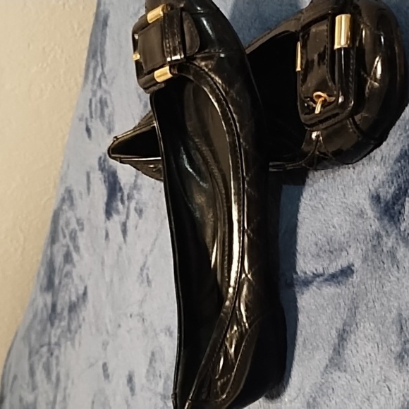 Authentic Burberry Quilted Flats - Picture 12 of 15